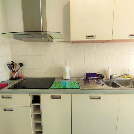 Lejlighed 6 Et 4 Adresses A Mi-chemin Entre Le Vieux Port Et L Ile De Re La Rochelle (Charente-Maritime)