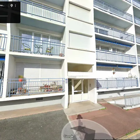 Lejlighed 6 Et 4 Adresses A Mi-chemin Entre Le Vieux Port Et L Ile De Re La Rochelle (Charente-Maritime)