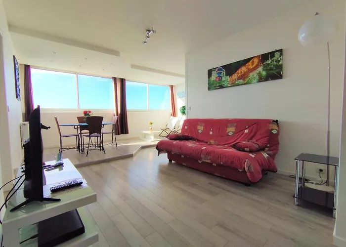 5 Indépendants Situés à Mi-chemin Entre Le Vieux Port Et Le Pont De L île De Ré Apartamento