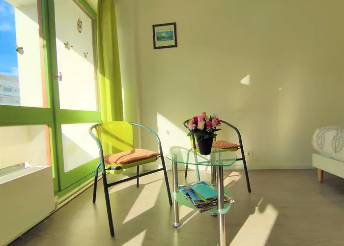 5 Indépendants Situés à Mi-chemin Entre Le Vieux Port Et Le Pont De L île De Ré Apartamento La Rochelle (Charente-Maritime)