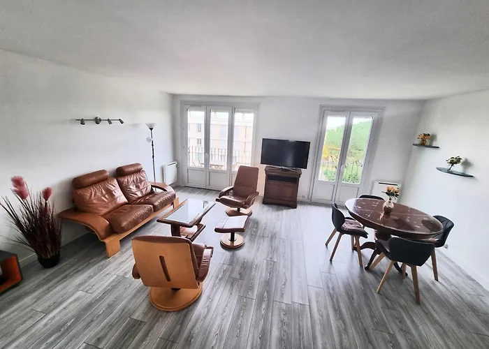 5 Indépendants Situés à Mi-chemin Entre Le Vieux Port Et Le Pont De L île De Ré Apartamento