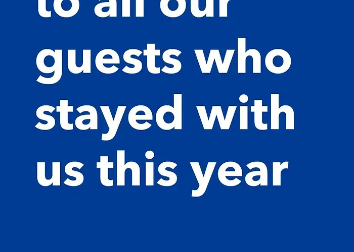 5 Indépendants Situés à Mi-chemin Entre Le Vieux Port Et Le Pont De L île De Ré La Rochelle (Charente-Maritime)